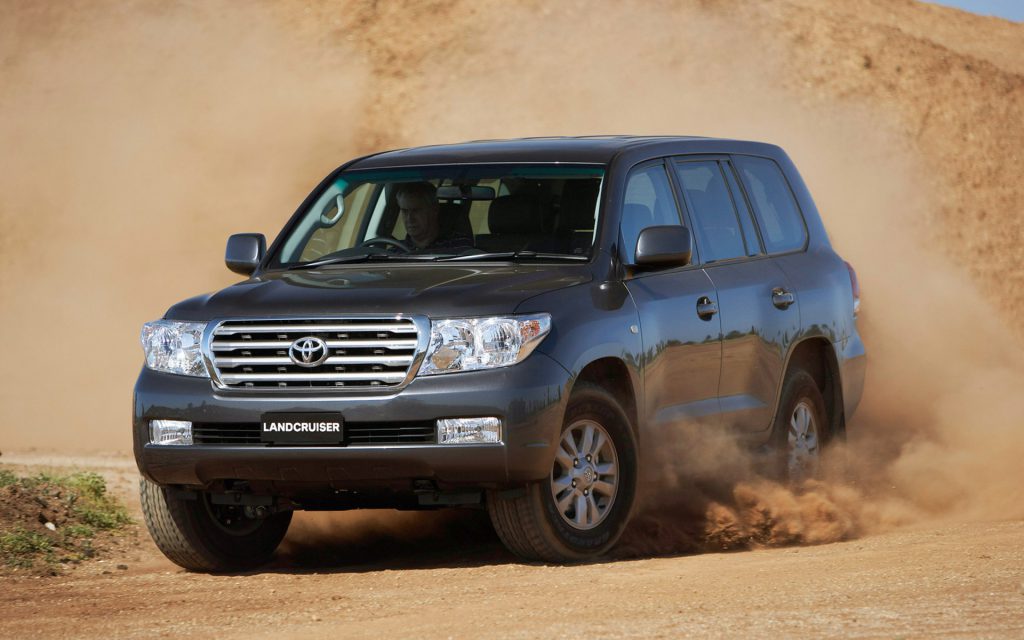 Auto___Toyota_Photo_of_a_car_Toyota_Land_Cruiser_200__062423_